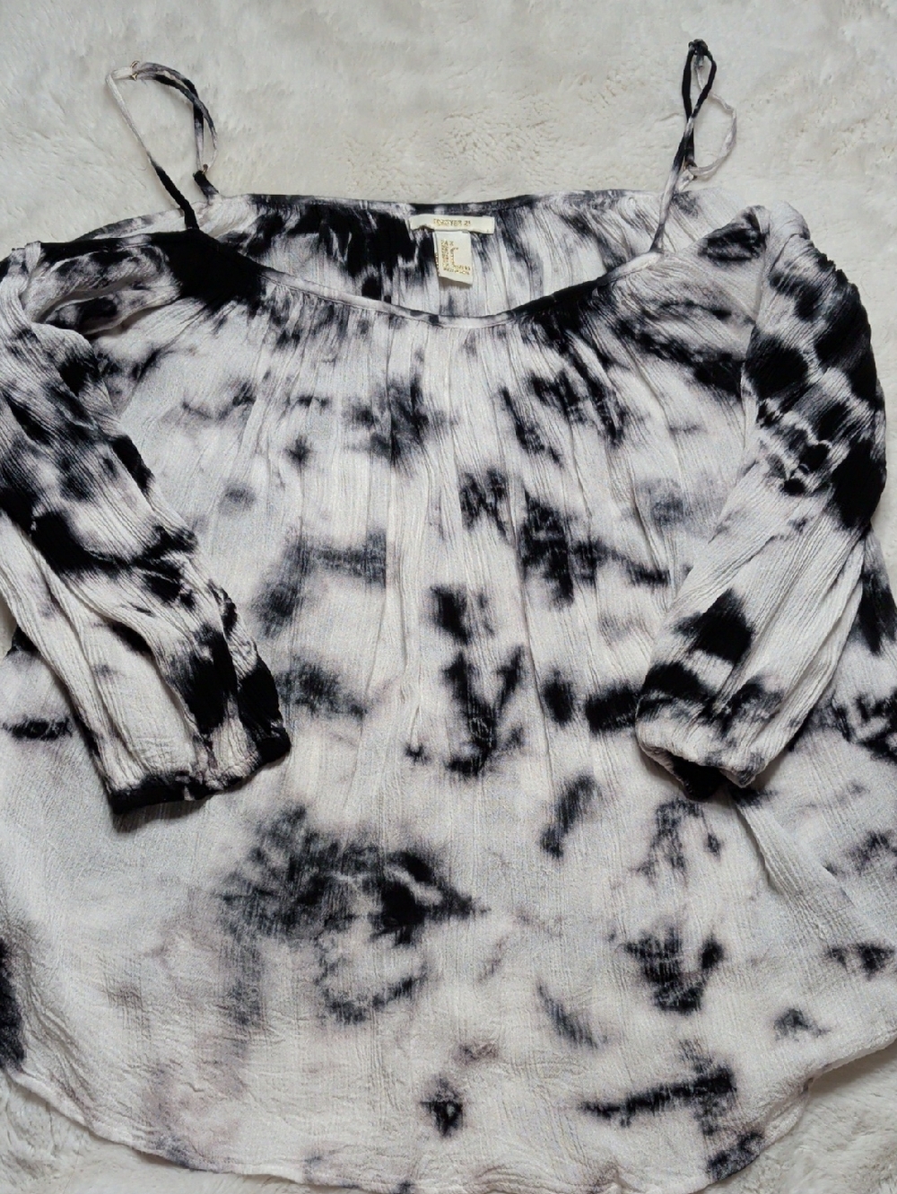 Forever 21 Black and White Tie-Dye Off-Shoulder‎ Blouse
